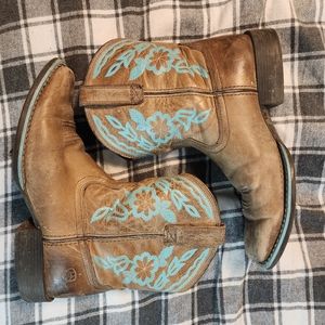 Ariat Shorties Girls Sz 4
